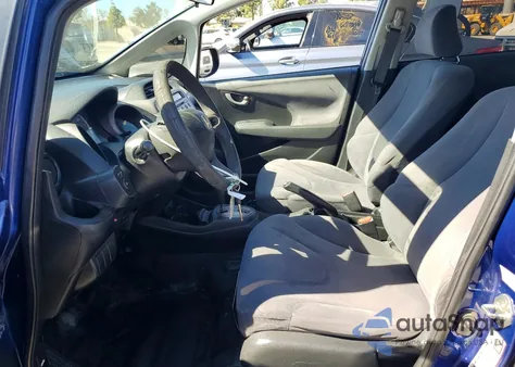 2010 Honda Fit из США, поврежденный, VIN JHMGE8H29AS003536